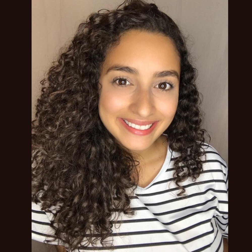 Meet your Posher, Daniela